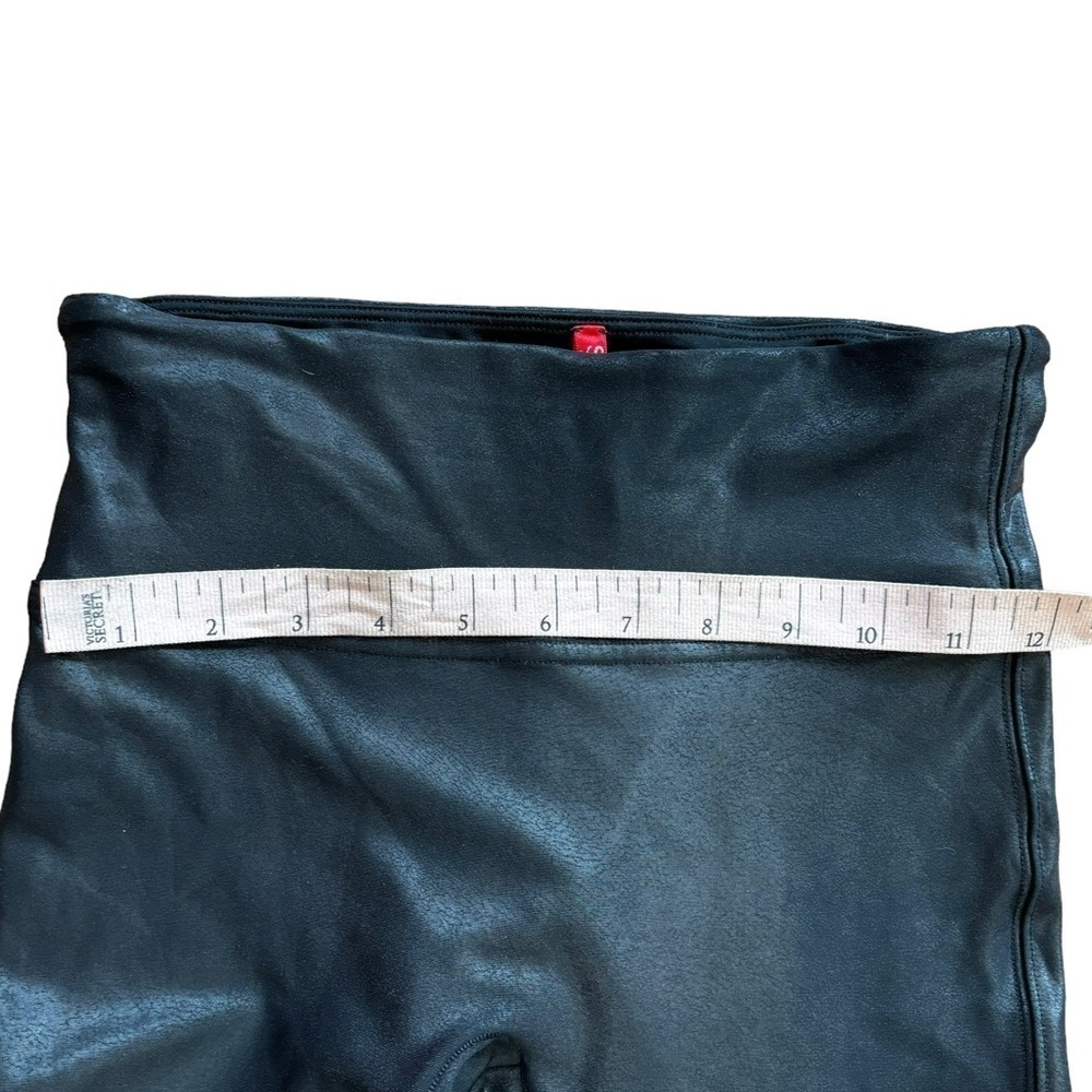 Spanx Faux Leather Leggings Women’s XS Black Shinning Slimming Minimalist Cozy - Picture 9 of 13